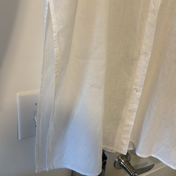 Eileen Fisher Linen High Slit Shirt (Size SP) - Picture 4 of 7
